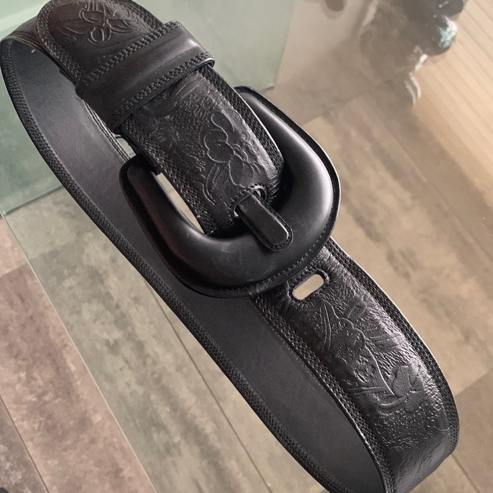 🔸 GUCCI COUTURE FLOWER VERY WIDE EMBOSSED LEATHER BELT